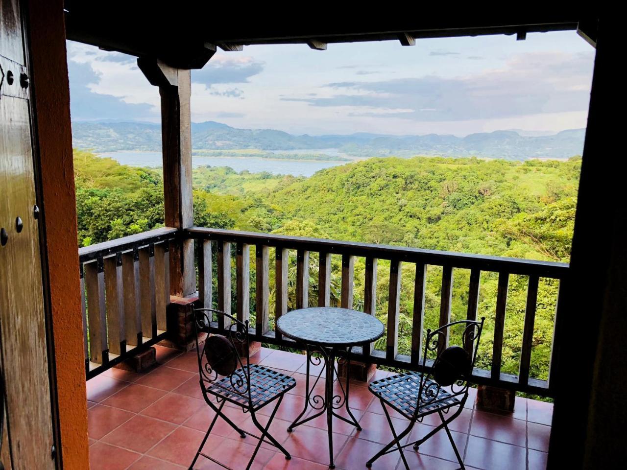 El Tejado Hotel Suchitoto Kültér fotó